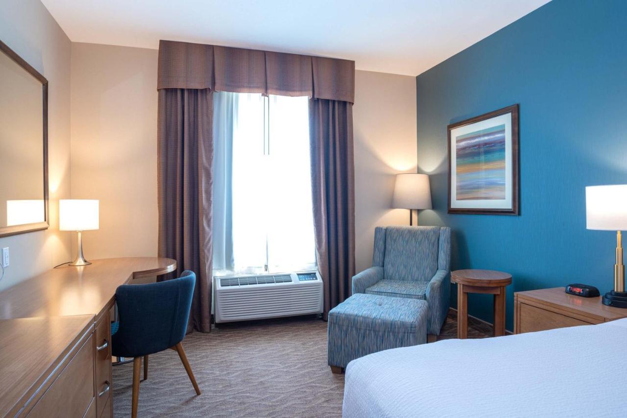 Sandman Hotel And Suites Сквоміш Екстер'єр фото