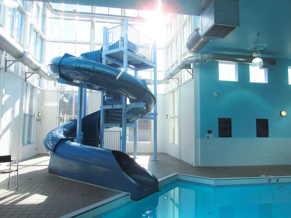 Sandman Hotel And Suites Сквоміш Екстер'єр фото