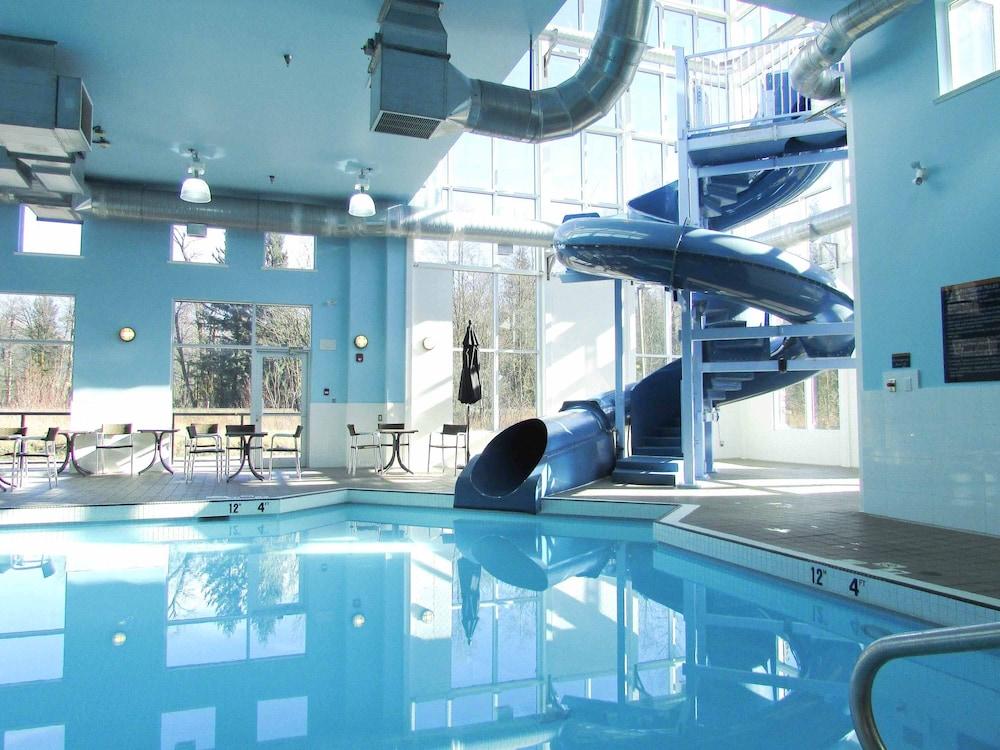 Sandman Hotel And Suites Сквоміш Екстер'єр фото