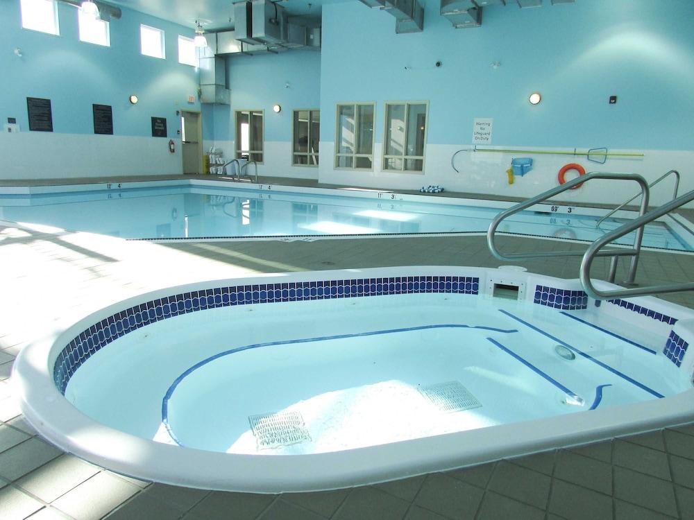 Sandman Hotel And Suites Сквоміш Екстер'єр фото