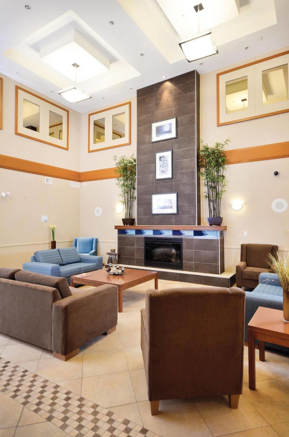 Sandman Hotel And Suites Сквоміш Екстер'єр фото
